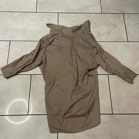 Dots Button-Up Shirt – Size 1X – Cotton-Blend with Spandex - Picture 5 of 5